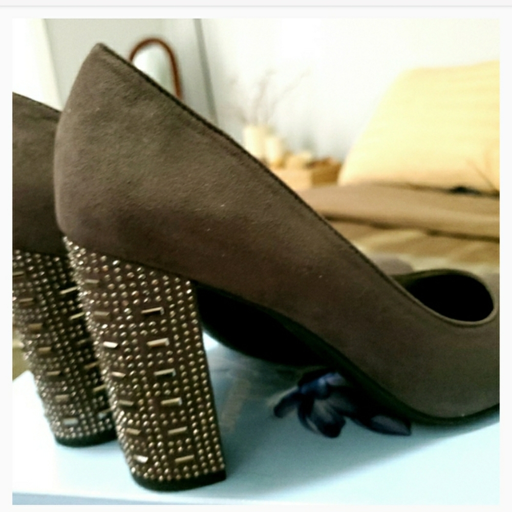 Women's High Heel Embellished Shoe